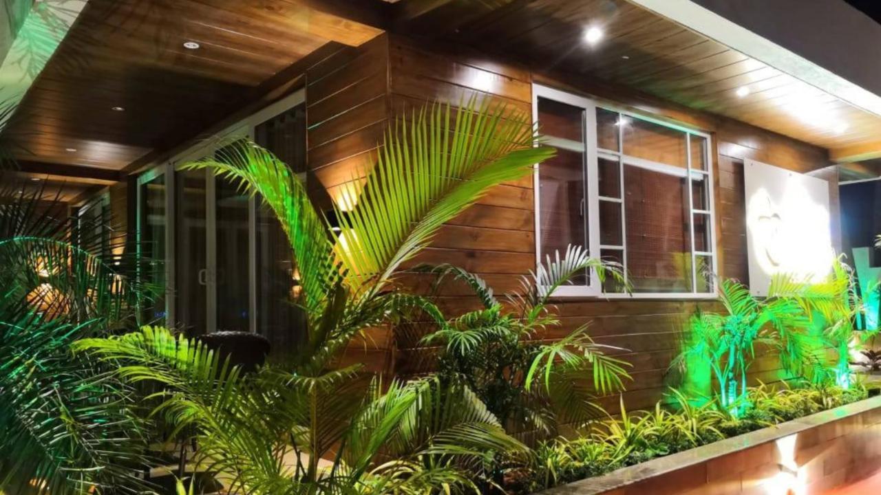 Shivers Oasis Luxury Boutique Resort Candolim Exterior photo
